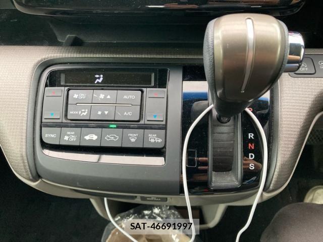 Honda e 2015-10 7273003-20