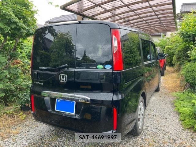 Honda e 2015-10 7273003-2