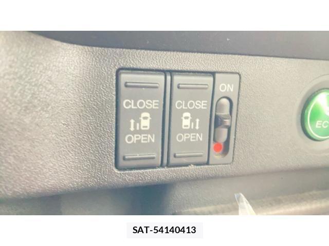 Honda e 2017-08 7330280-13
