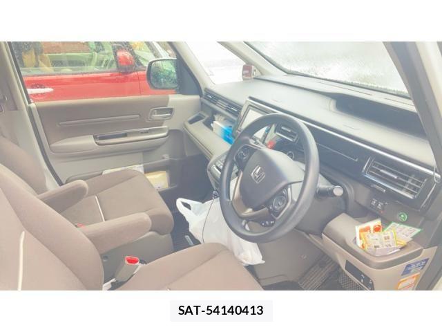 Honda e 2017-08 7330280-18