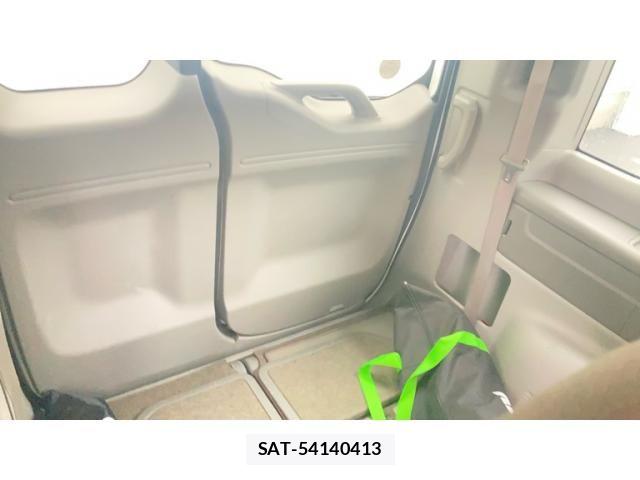 Honda e 2017-08 7330280-20