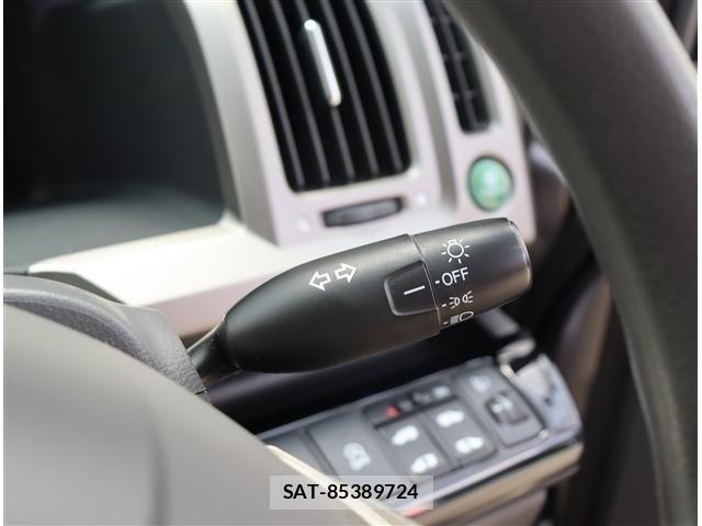 Honda e 2014-03 7330288-16