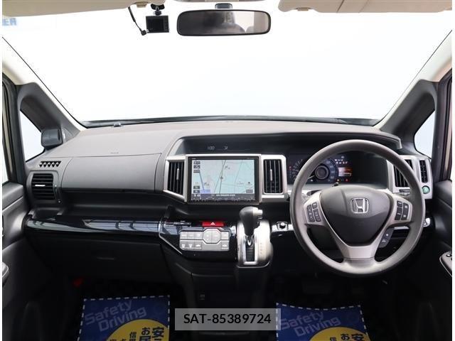 Honda e 2014-03 7330288-1