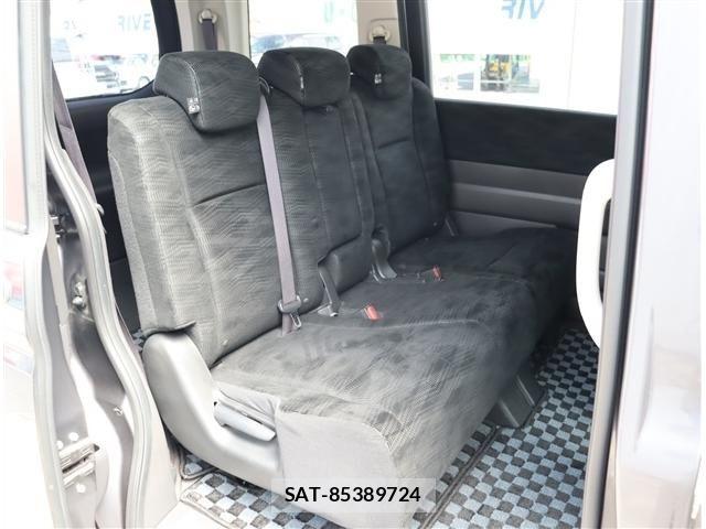 Honda e 2014-03 7330288-5