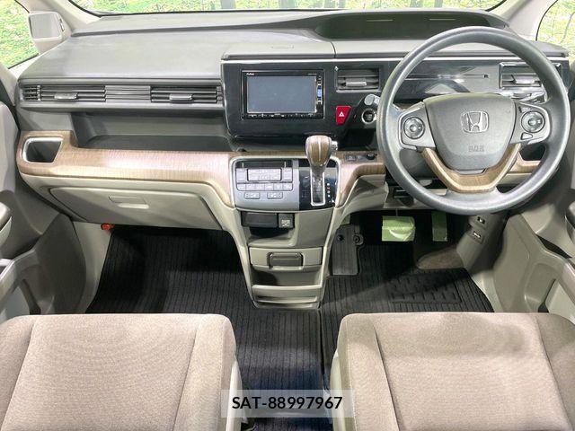 Honda e 2017-04 7330286-1