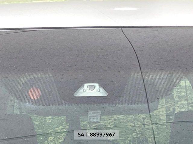 Honda e 2017-04 7330286-5
