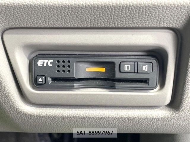 Honda e 2017-04 7330286-6