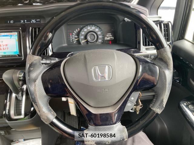Honda e 2012-06 7330289-15