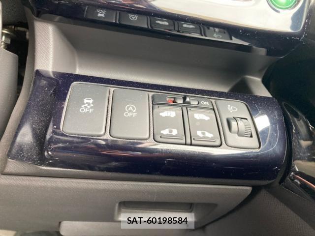 Honda e 2012-06 7330289-18