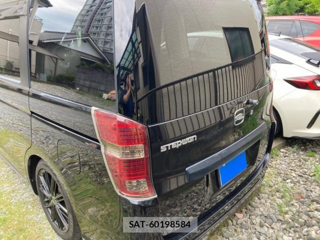 Honda e 2012-06 7330289-1