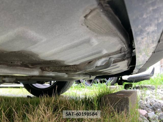 Honda e 2012-06 7330289-5