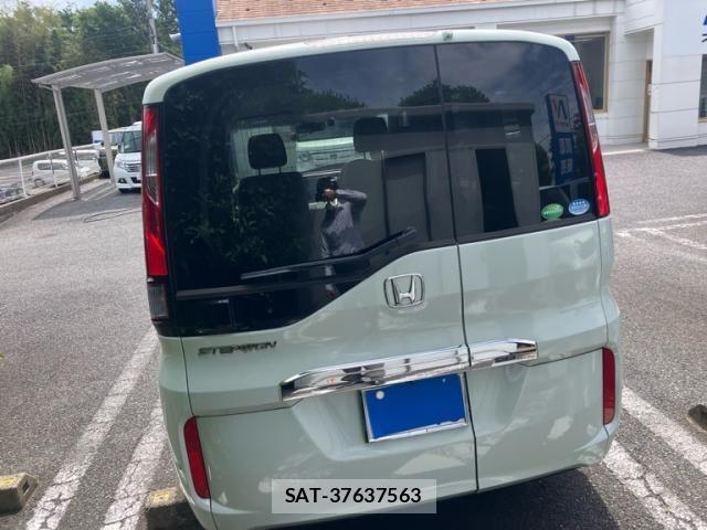 Honda e 2015-08 7330279-1