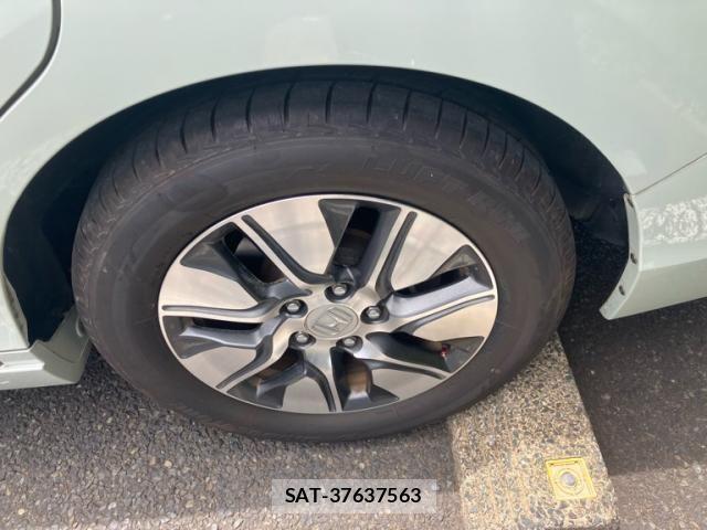 Honda e 2015-08 7330279-3