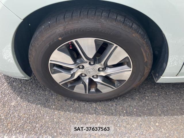 Honda e 2015-08 7330279-4