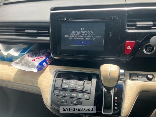 Honda e 2015-08 7330279-8