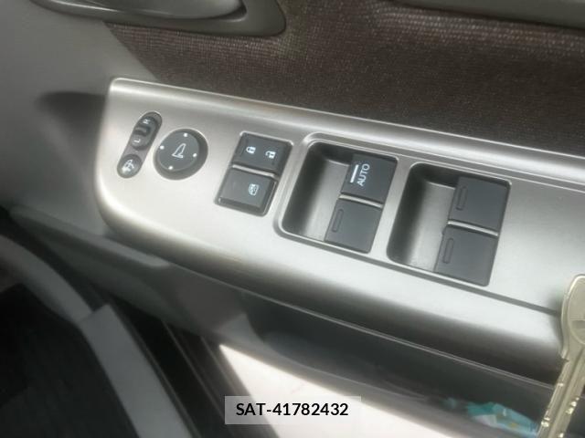 Honda e 2017-03 7359948-9