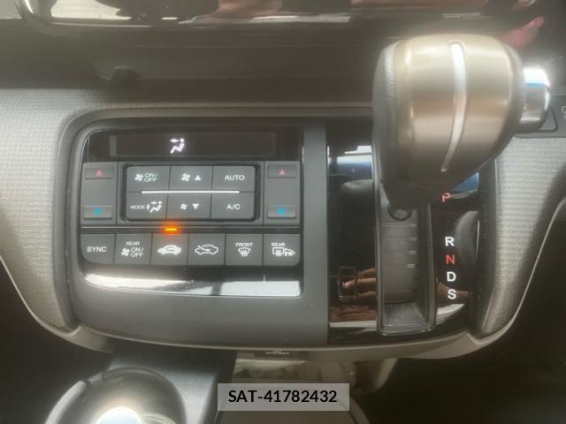 Honda e 2017-03 7359948-13