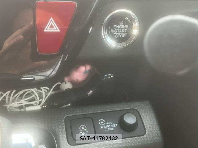 Honda e 2017-03 7359948-15