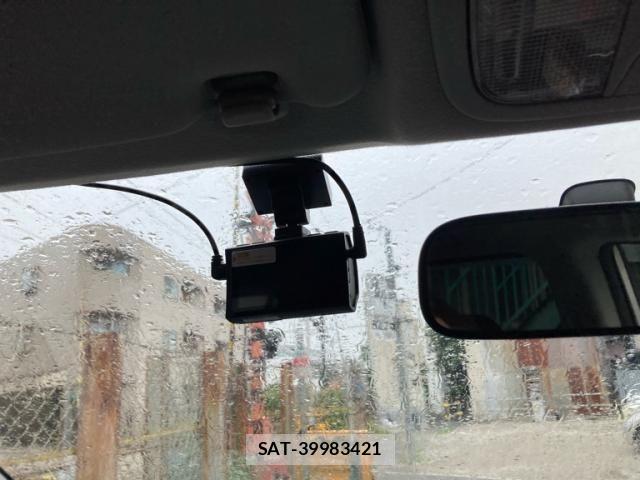 Honda e 2009-10 7359951-18