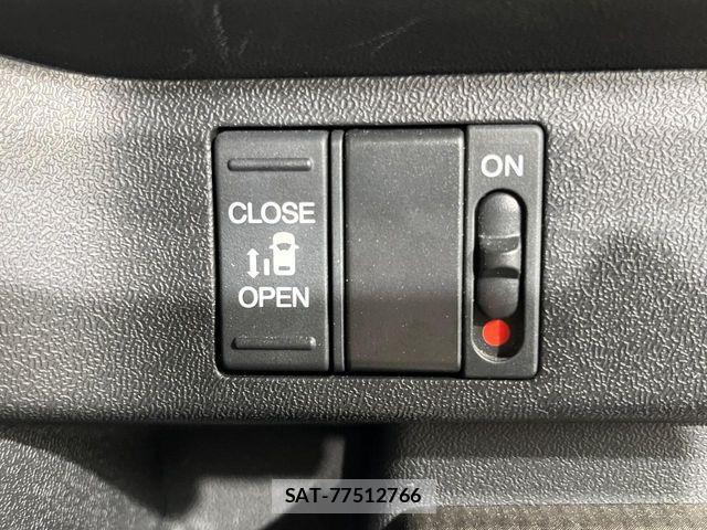 Honda e 2015-09 7359950-6