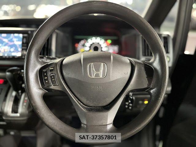 Honda e 2009-12 7359954-13