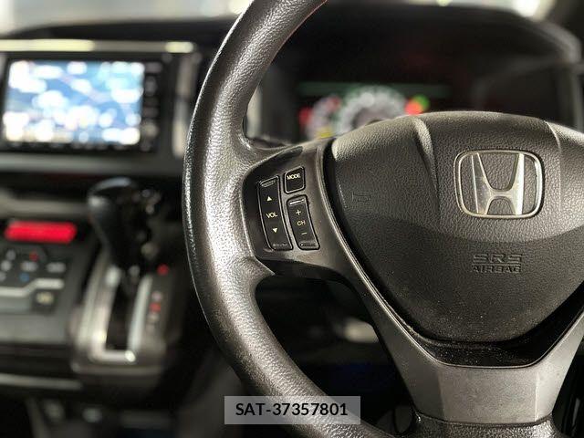 Honda e 2009-12 7359954-16