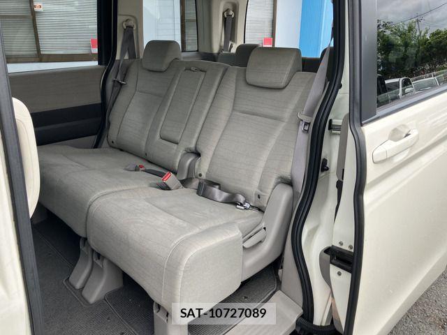 Honda e 2010-04 7394275-4
