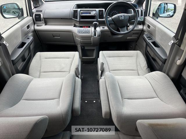Honda e 2010-04 7394275-5