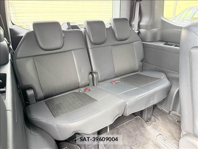 Honda e 2023-11 7394271-11