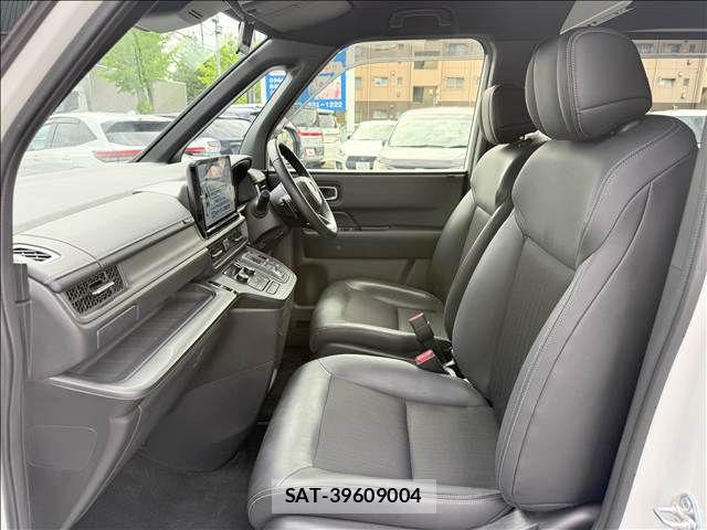 Honda e 2023-11 7394271-24