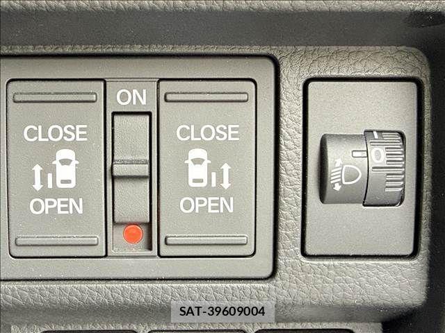 Honda e 2023-11 7394271-3