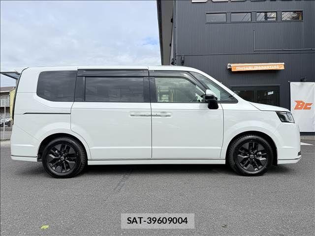 Honda e 2023-11 7394271-6