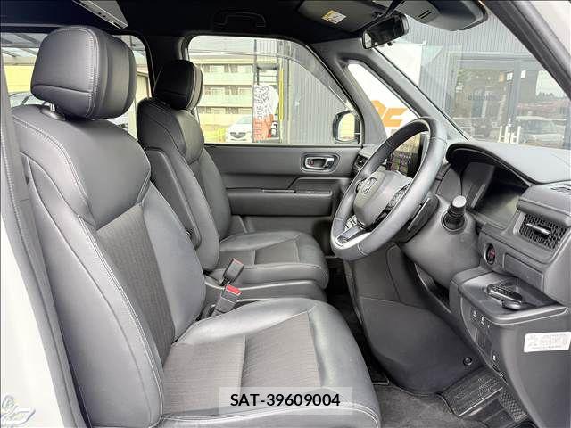 Honda e 2023-11 7394271-8