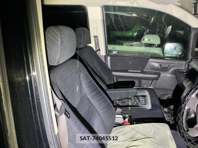 Honda e 2011-02 7393679-10