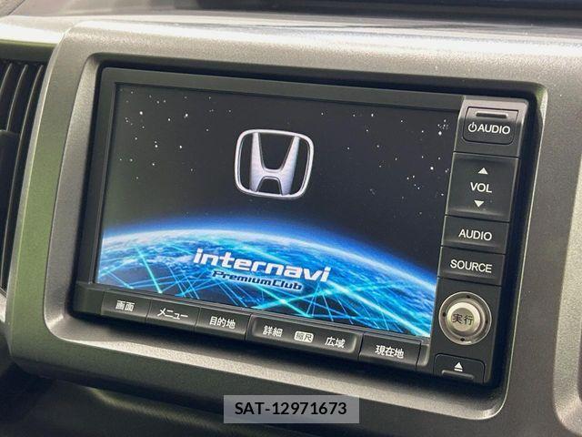 Honda e 2012-02 7394270-3