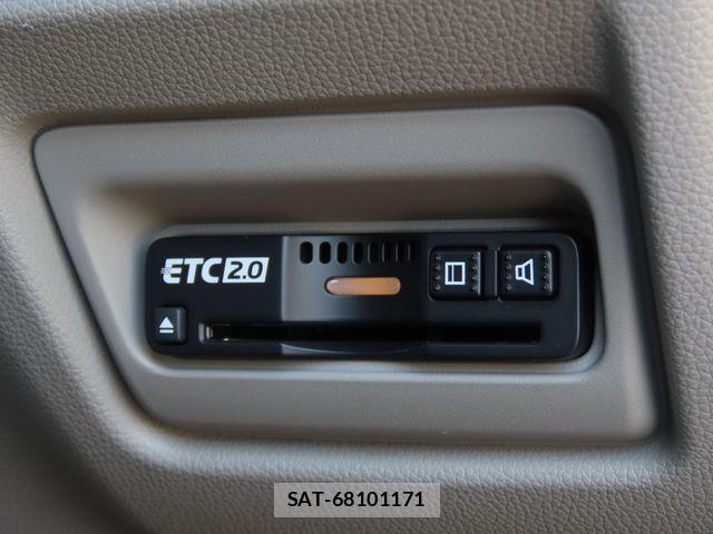 Honda e 2020-10 7503008-6