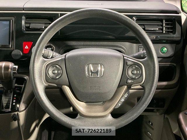 Honda e 2016-03 7503009-11