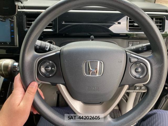 Honda e 2015-08 7503011-10