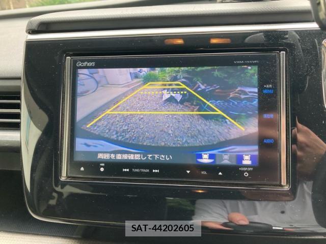Honda e 2015-08 7503011-15