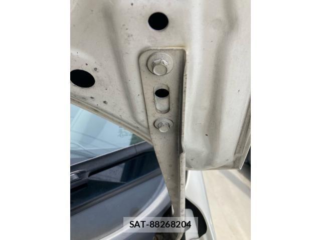 Honda e 2009-08 7562903-18