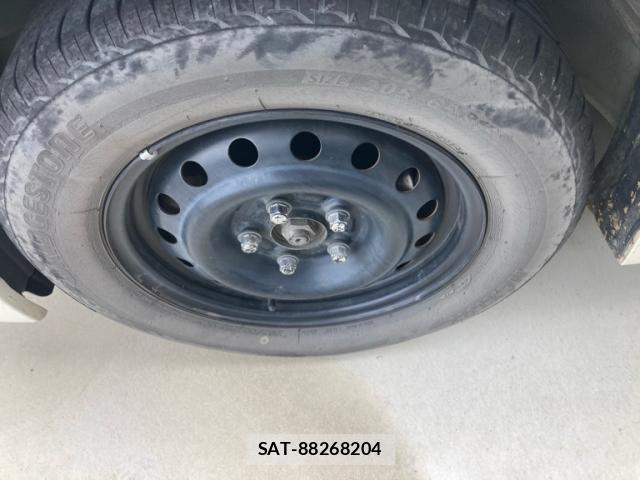 Honda e 2009-08 7562903-6