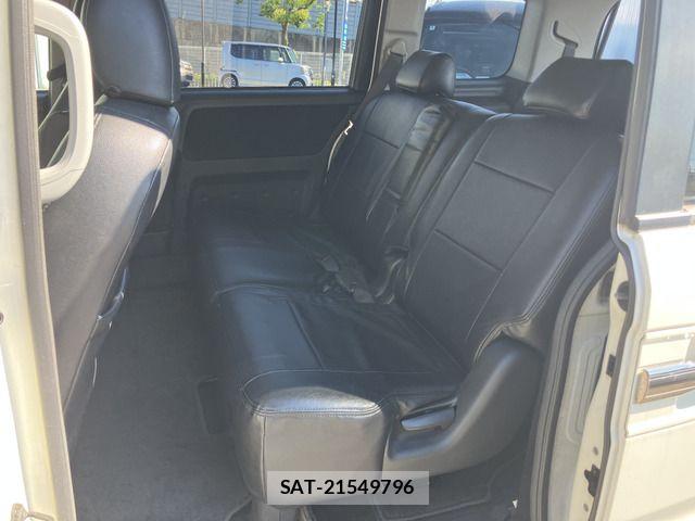 Honda e 2009-03 7562902-4