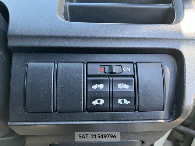 Honda e 2009-03 7562902-6