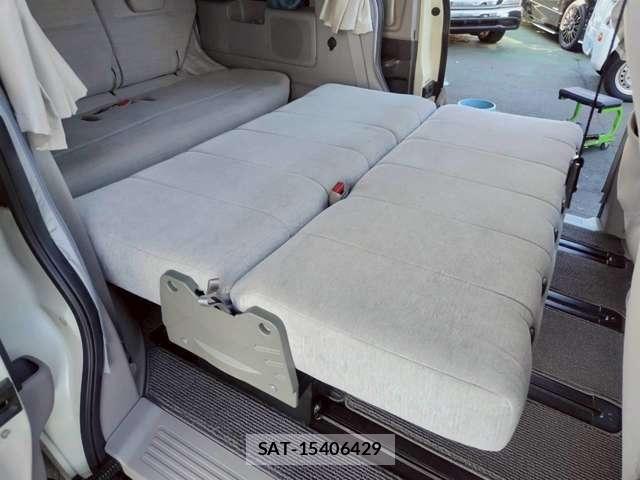 Honda e 2011-06 7620320-11