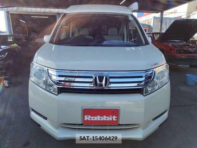 Honda e 2011-06 7620320-1