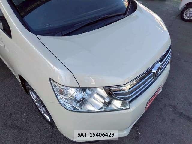 Honda e 2011-06 7620320-26