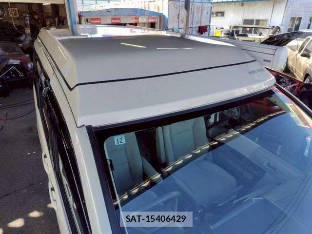 Honda e 2011-06 7620320-27