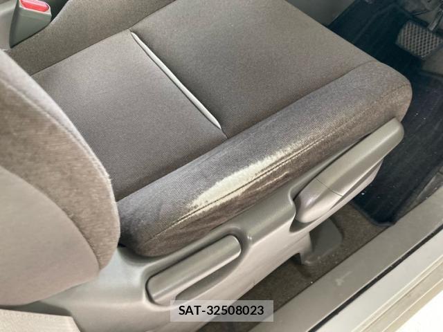 Honda e 2015-05 7620321-15