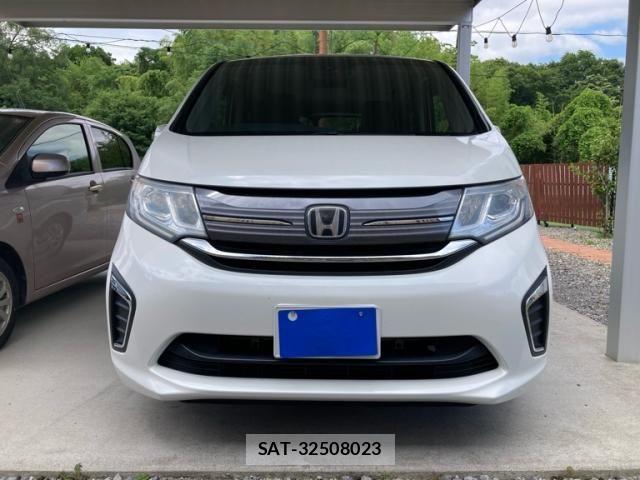 Honda e 2015-05 7620321-1