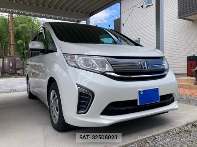 Honda e 2015-05 7620321-3